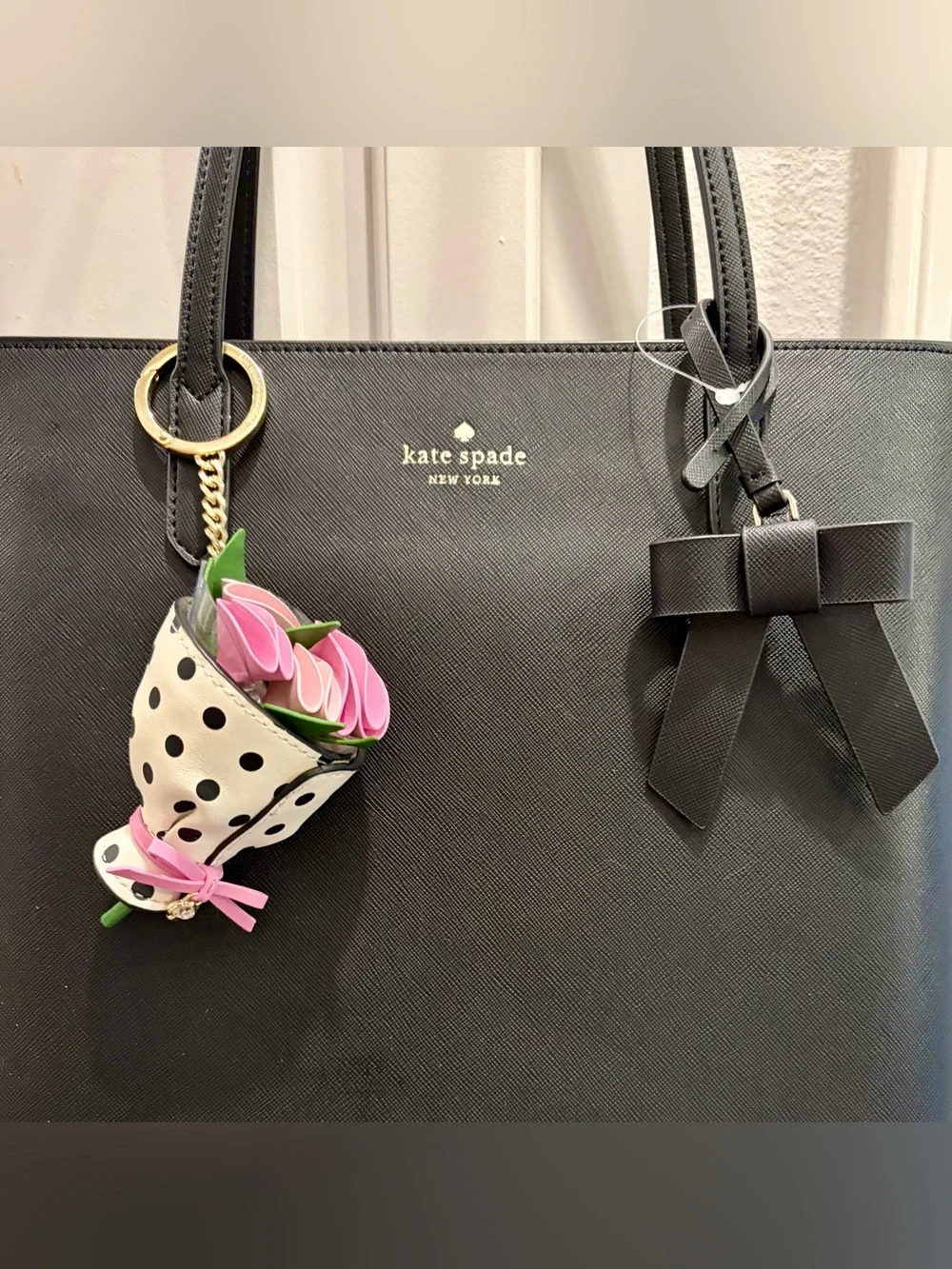 NWOT KATE SPADE Black Leather Canvas Tote & flower bouquet bag charm/key fob🖤💐